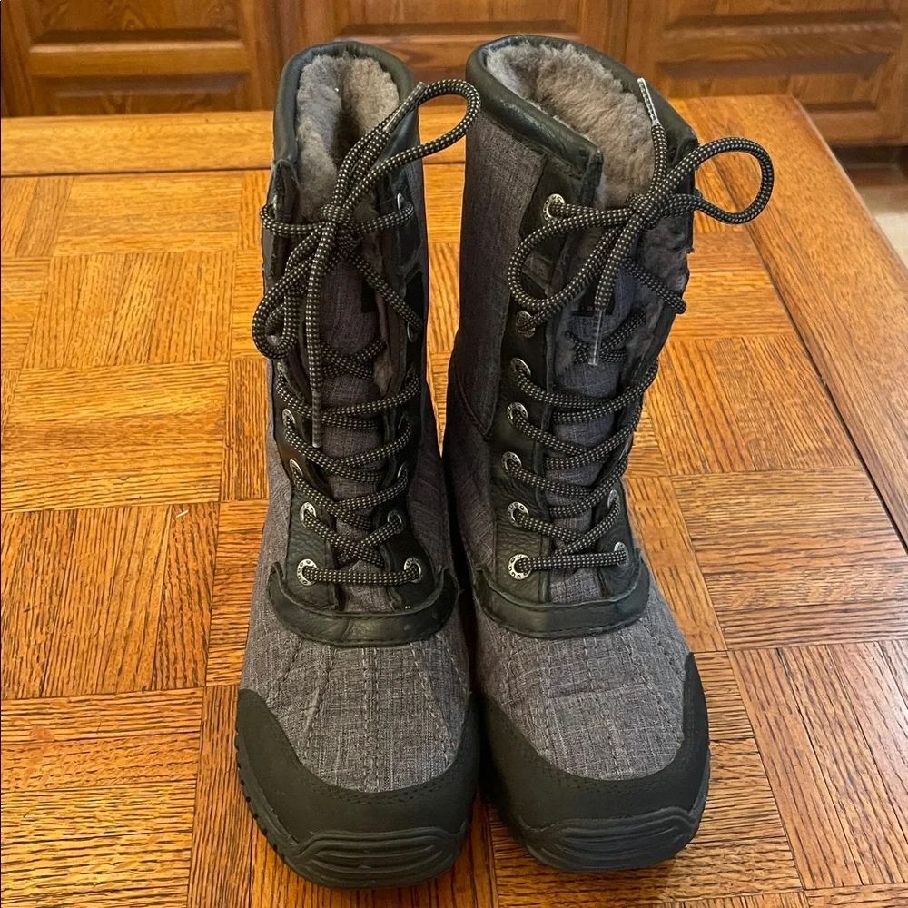 UGG Adirondack Charcoal Boots with Plush Fur Collar size 7 - Picture 3 of 10